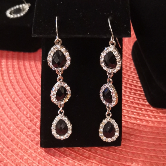 Jewelry Set - Picture 3 of 5